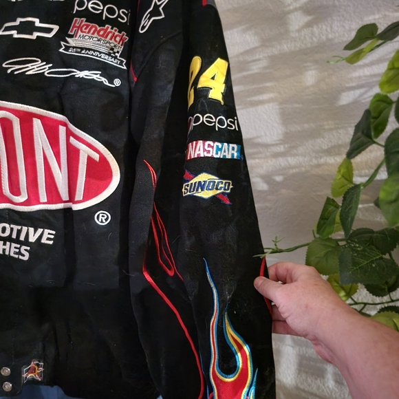 JH Design Nascar Dupont Jeff Gordon Black w/ Flame Jacket - Picture 3 of 9